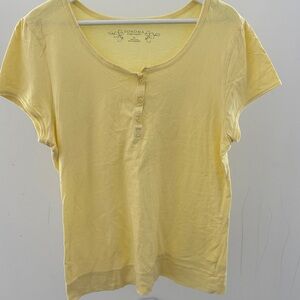 Sonoma Women's Light Yellow Short Sleeve Tee
